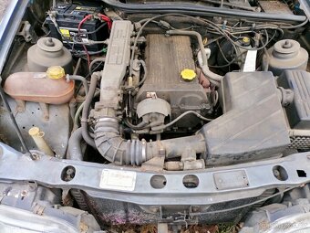 Ford Sierra 2.0i LX DOHC 88 kW - 5