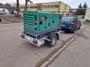Prodám kamarádův naftový jednonápravový generátor-40kVA - 5