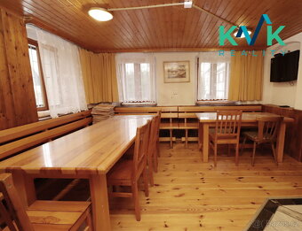 RD 8+1, pozemek 180 m2, zastavěná plocha 112 m2, parkovací m - 5