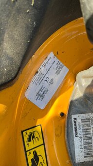 Prodám výkonnou benzínovou sekačku CubCadet - 5