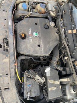 Prodám náhradní díly na Škoda Octavia - 5