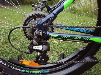 Horské kolo GT Agressor 27,5 - velikost L - 5