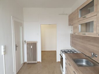 BYT 1+1 PRONÁJEM ŽÁDANÁ LOKALITA - 5