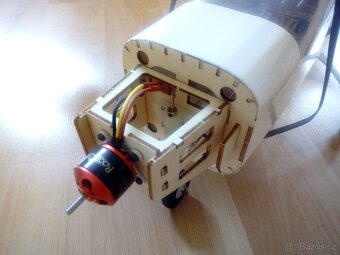 RC letadlo Cesna - 5