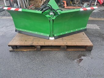 Čelní šípová radlice Agrometall SR-M 2000. - 5