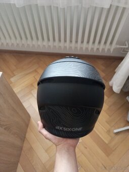 Integrální helma s brýlemi - 5