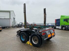 UMIKOV 2004 VIN 009 - 5