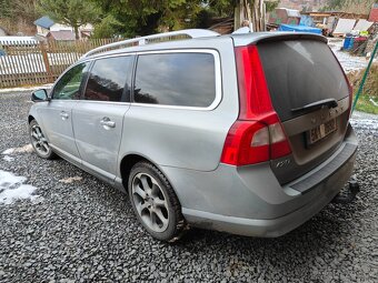 Prodám Volvo V70 D3 2,0D 120kw rok 2012 Ocean Race - 5