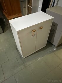 Komody a skříňky - 5