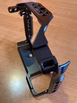 SmallRig kamerovou klec pro Sony A7RIII / A7III / A7M3 - 5