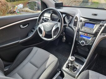 Hyundai i30 1.6i 99kw Trend - 5