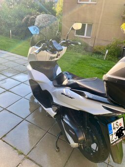 Prodám Honda PCX 125 , r.v. 2023 REZERVACE - 5