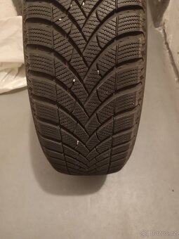 205/60/R16 Semperit Speed Grip 5 zimní - 5