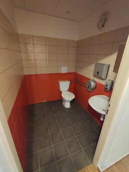 Pronájem skladu, kanceláře, garáže - 5
