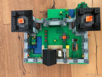 Lego Minecraft pevnost - 5
