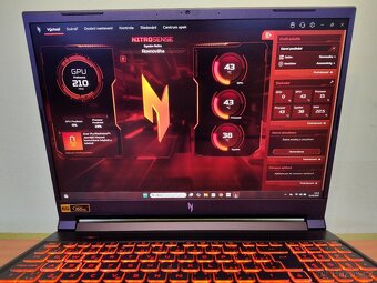 Nitro v16,DDR5-32gb,RTX-4060-8gb-Mux,R7-8845hs,NOVÝ - 5