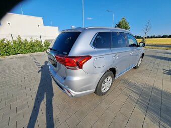 Mitsubishi Outlander 2.0 PHEV, jen 37.t.Km - 5