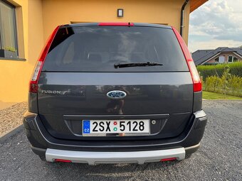Ford Fusion - 5
