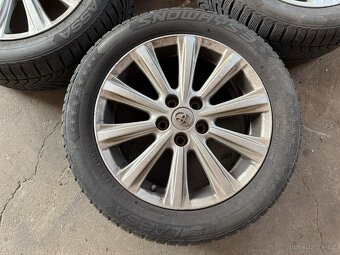 Originální alu kola Toyota 5x114.3 R17 - 215/55/17 - 5
