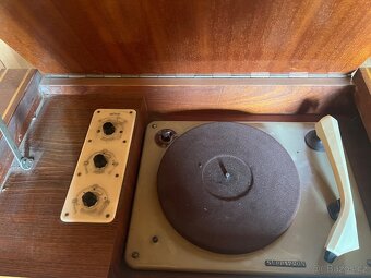 Retro radio Tesla - 5