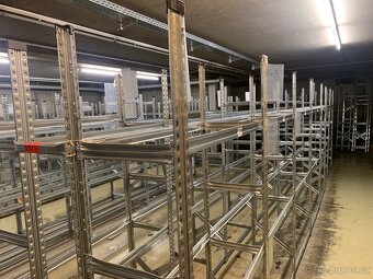 Regály na pneumatiky a disky téměř nové - 5