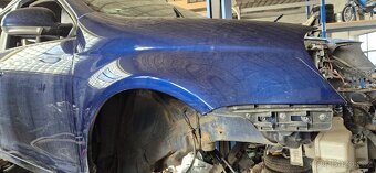 Vw golf 5 kombi,právě přední, pravé zadni,pravý blatník - 5