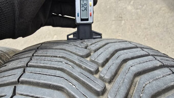 Letní pneu 215/55/17 Michelin - 5