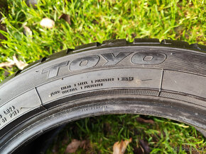 2 zimní pneumatiky Toyo 185/50/16 7mm - 5