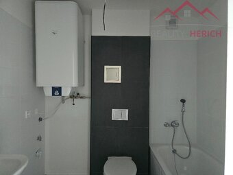 Pronájem bytu 2+kk, rekonstrukce, 50 m2, Žižkovo náměstí - A - 5