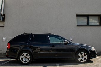Škoda Octavia Combi 2.0 TDI CR RS DSG - 5