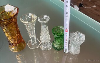 Staré skleněné vázičky z chalupy – sada 5 ks - 5