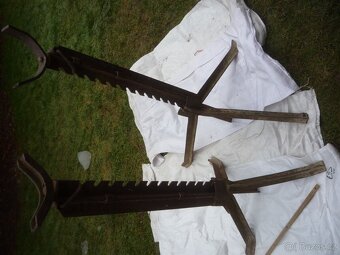 Prodám díly na zahradní frézu zn.TERA-VARI a další. Prodám ř - 5