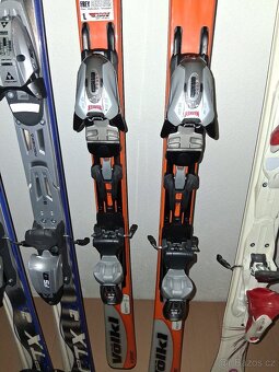 MEGA LYŽAŘSKÝ SET LYŽE HELMY BOTY - 5