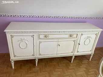 Starožitný nábytek - 5