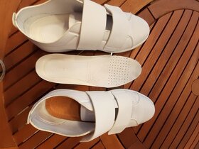 Krásné celokožené boty Lacoste vel. 40 - 5