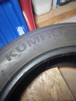 Kumho Crugen 235/55/18 - 5