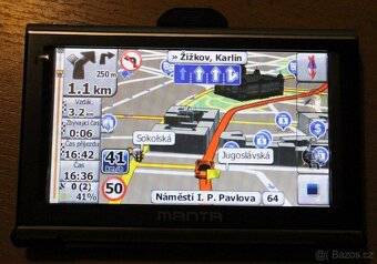 GPS navigace 7" pro auto a kamion s mapami Evropy - 5
