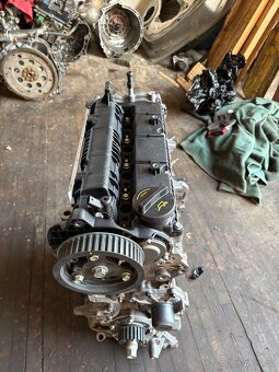 Motor 1.6 D4FE - 5