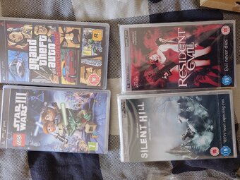 PSP 128gb krásný stav - 5