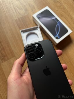 Apple iPhone 16 Pro 128GB černý - 5