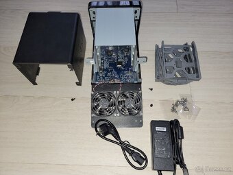 NAS Synology DS414j bez HDD - 5