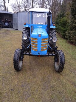 Traktor Zetor  bez Tp - 5