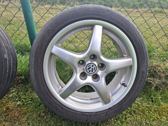 225/45 R17 letní pneu+alu disky sada - 5
