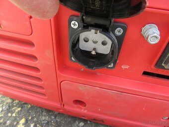 Nabízím elektrocentrálu Honda EU20I , 2000W. Plně funkční. - 5