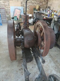 Stabilní motor lorenz - 5