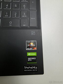 Herní notebook HP Pavilion Gaming Laptop, 8GB RAN,4GB graf - 5