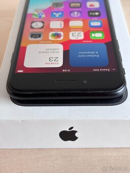 iPhone SE (2020) 64 GB - 5