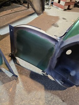 MERCEDES W108 W109 PŘEDNÍ BLATNÍKY PRAVÝ LEVÝ - 5