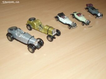 Angličáky,autíčka  5 kusů veterání viz foto  - cena za celek - 5