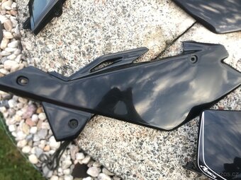 Plasty husqvarna sm/wre/wr/cr 125 - 5